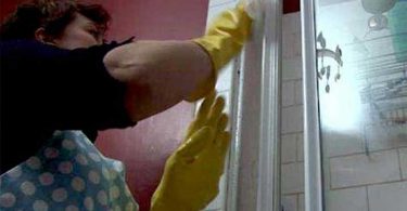 2 Astuces Pour Garder des Parois de Douche Impeccables !