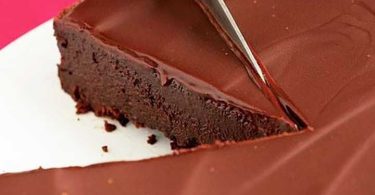 Fondant au Chocolat sans farine avec glaçage Chocolat