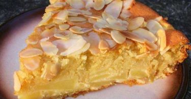 Gâteau Moelleux aux Pommes et aux Amandes