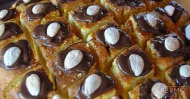 Gâteau aux pommes aux carottes et aux amandes